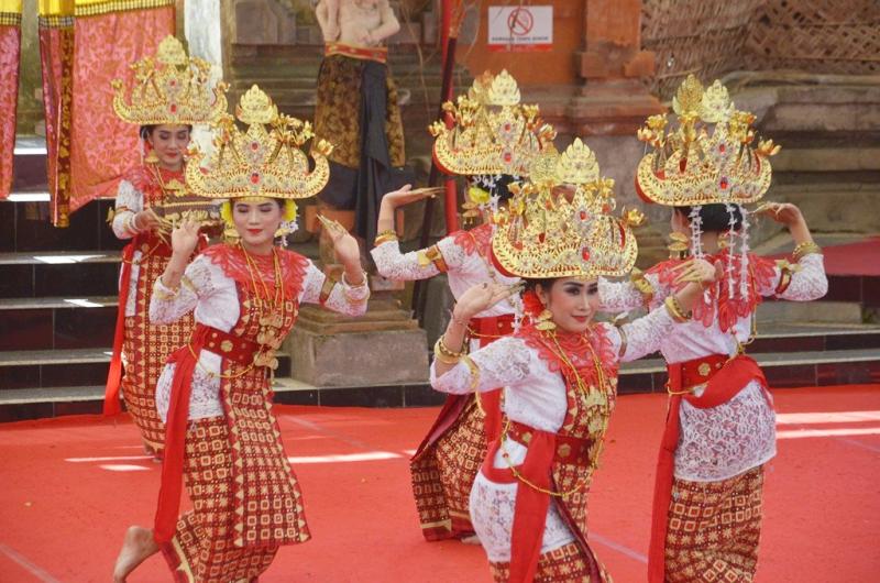  Gambar  Tari Bedana Dari Lampung  Aneka Seni dan Budaya